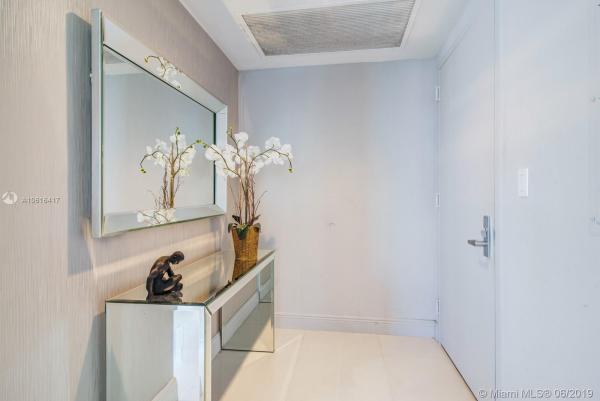 Icon Brickell Tower 1, 475 BRICKELL AVE #3015, Miami, Florida 33131, image 2
