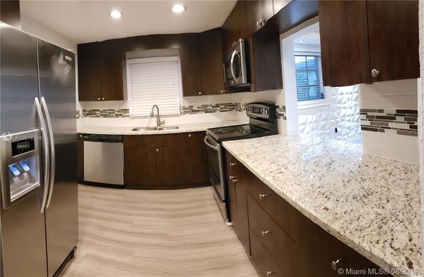 Courtyards At Kendall, 8600 SW 109th Ave #4-212, Kendall, Florida 33173, image 2