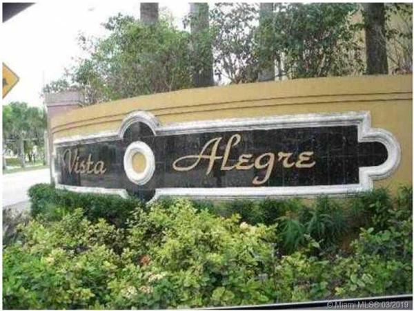 Vista Alegre Townhomes, 15239 SW 134th Ct #1305, Three Lakes, Florida 33177, image 2