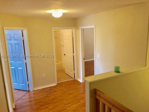 16556 SW 68th Ter, Unincorporated Dade County, Florida 33193, image 2