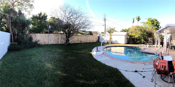 Lee Manor, 3040 SW 105th Ave, University Park, Florida 33165, image 2