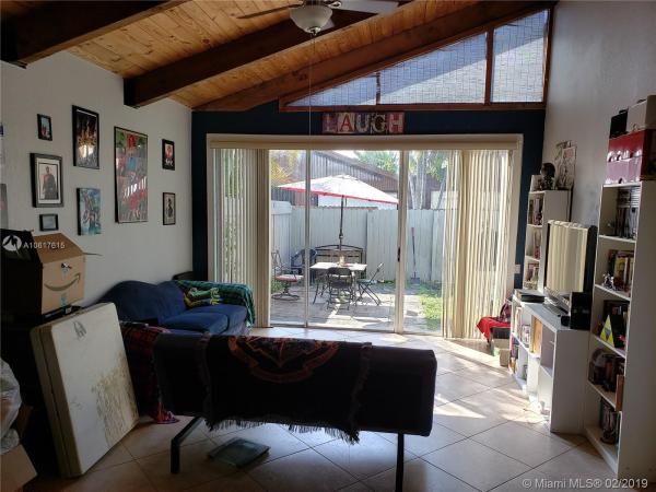 Pinetree Village, 11332 SW 112th Cir Ln N #11332, Kendall, Florida 33176, image 2