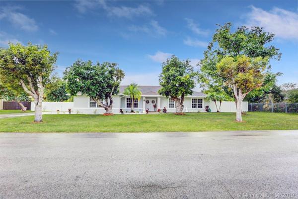 27320 SW 167th Ct, Redland, Florida 33031, image 2
