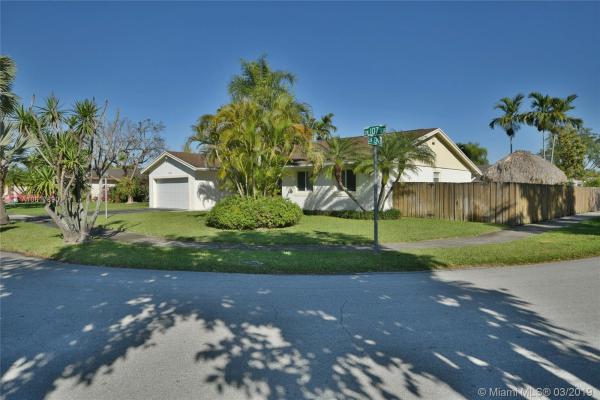 Caravel Country, 13925 SW 107th Ter, The Hammocks, Florida 33186, image 2
