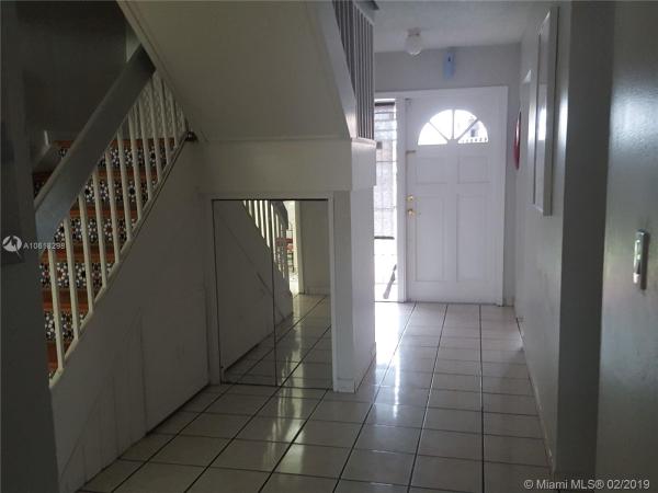 Tamiami Lakes Townhomes, 1460 SW 134th Pl #1460, Tamiami, Florida 33184, image 2