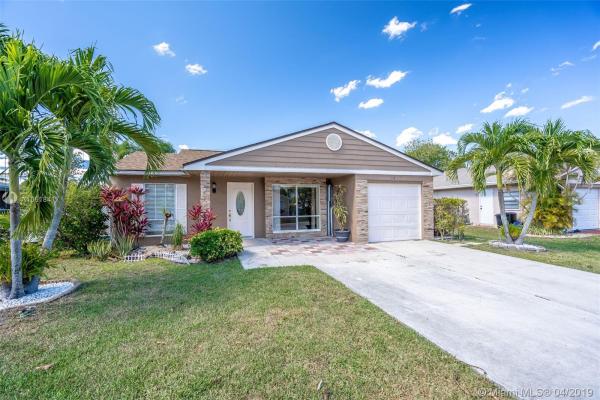 Country Park At Boca Raton, 8411 Garden Gate Pl, Boca Raton, Florida 33433, image 2