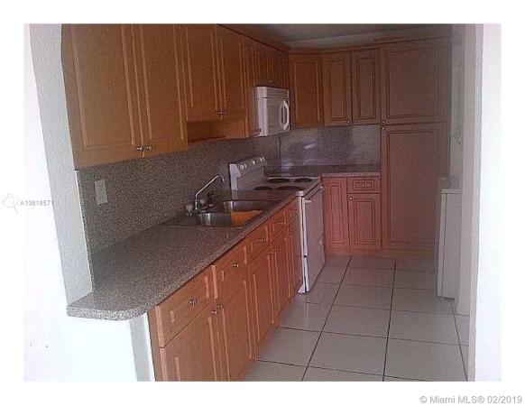 Samari Lake East, 10000 NW 80th Ct #2328, Hialeah Gardens, Florida 33016, image 2
