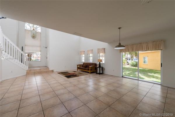 Highlands At Kendall, 9352 SW 155th Ave, The Hammocks, Florida 33196, image 2