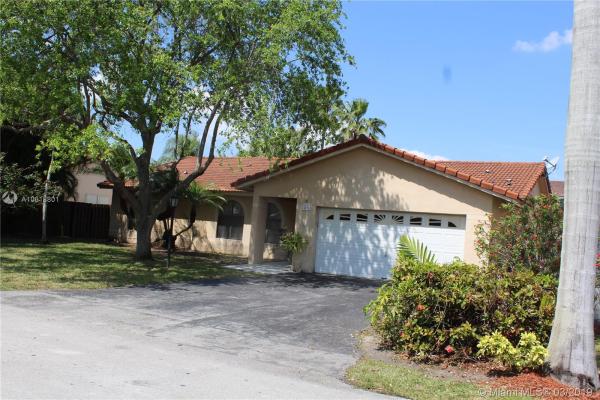 River Bend, 14701 SW 151st Ter, Country Walk, Florida 33196, image 2