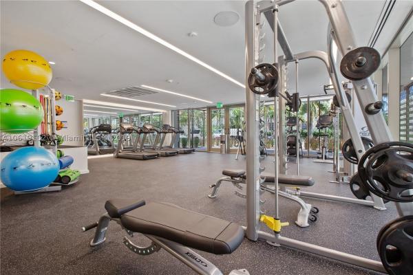300 Collins, 300 Collins Ave #2C, Miami Beach, Florida 33139, image 3