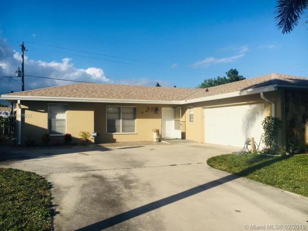 Greenbrier, Lake Worth, Florida 33461, image 2