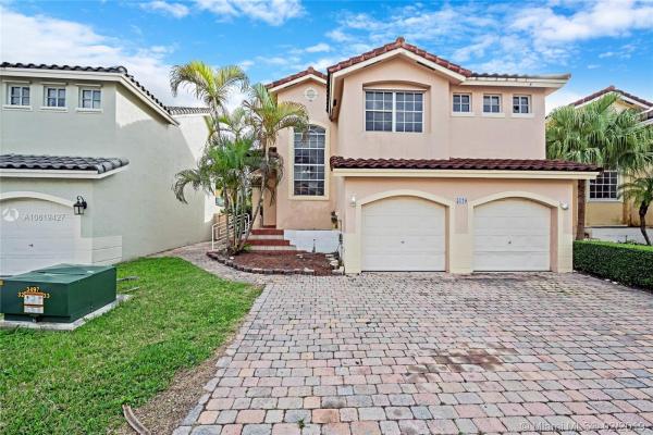 Lancaster & Capri At Lakes Of The Meadow, 5120 SW 154th Ct, Kendall West, Florida 33185, image 2