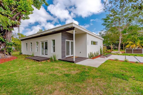 Beach Park, 1605 NE 178th St, North Miami Beach, Florida 33162, image 2