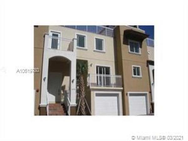 Hollywood Lawns, 1672 Hayes St, Hollywood, Florida 33020, image 2