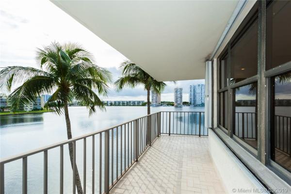 The Clipper At Biscayne Cove, 18151 NE 31st Ct #317, Aventura, Florida 33160, image 2