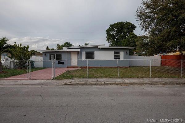 Hyde Park Manor, 1111 NW 139th St, Golden Glades, Florida 33168, image 2
