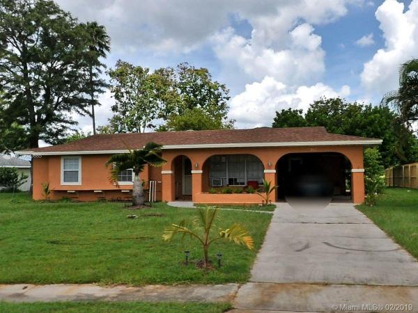 343 NE Brasher Ct, Florida 34983, image 2