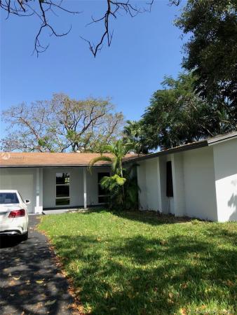 Bel Aire, 10005 SW 199th St, Cutler Bay, Florida 33157, image 2