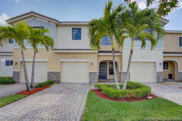 Champion Lakes, 364 NE 194th Ter #364, Ives Estates, Florida 33179, image 2
