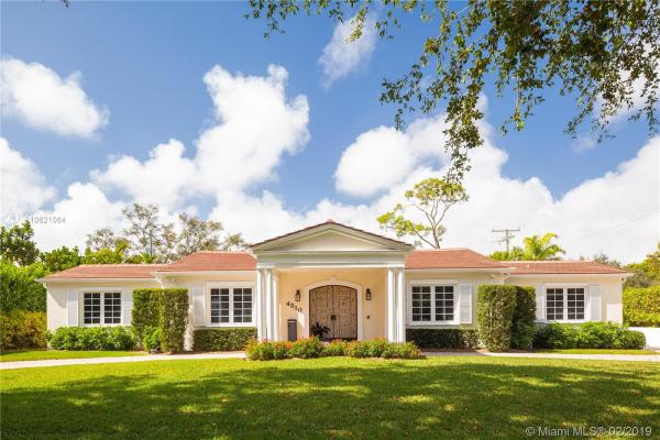 Coral Gables Country Club, 4210 Santa Maria St, Coral Gables, Florida 33146, image 2