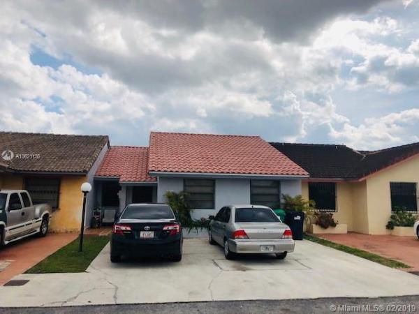 Bird Lakes Townhouses, 14456 SW 50th St #14456, Kendale Lakes, Florida 33175, image 2