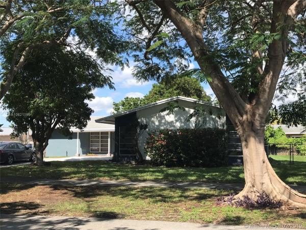 Bel Aire, 18725 SW 99th Rd, Cutler Bay, Florida 33157, image 2