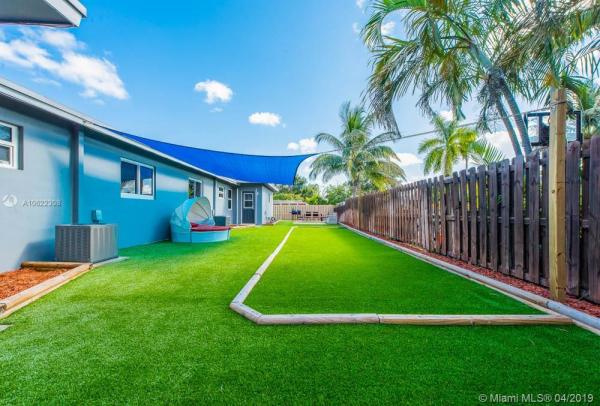 Babco Manors, 2723 NE 1st Ter #1-4, Wilton Manors, Florida 33334, image 2