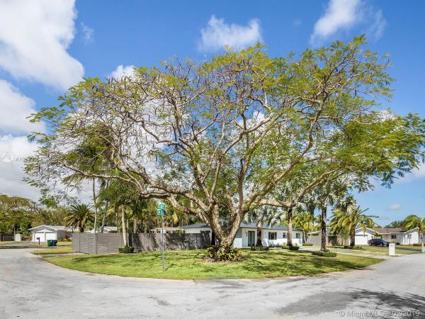 Pine Shore, 10861 SW 125th St, Kendall, Florida 33176, image 2