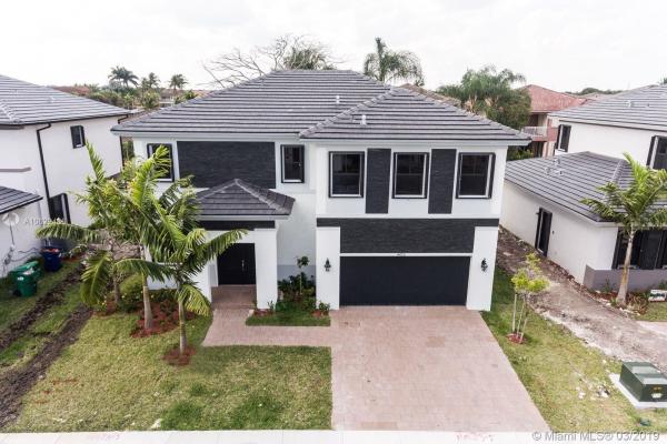 Los Prados By Lennar, 4420 SW 159th Path, The Hammocks, Florida 33185, image 2