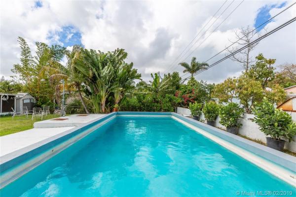 371 NE 117th St, Unincorporated Dade County, Florida 33161, image 2