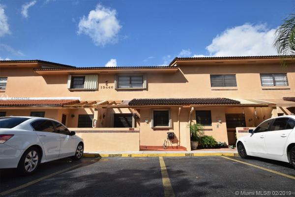 Kendall Lakes East Lakeview Townhouses, 13446 SW 62nd St #E105, Kendale Lakes, Florida 33183, image 2