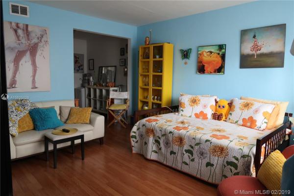 The Pineapple, 653 Michigan Ave #10, Miami Beach, Florida 33139, image 2