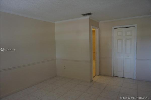 Kendall Lakes East Patio Homes, 6346 SW 136th Ct #H202, Kendale Lakes, Florida 33183, image 2