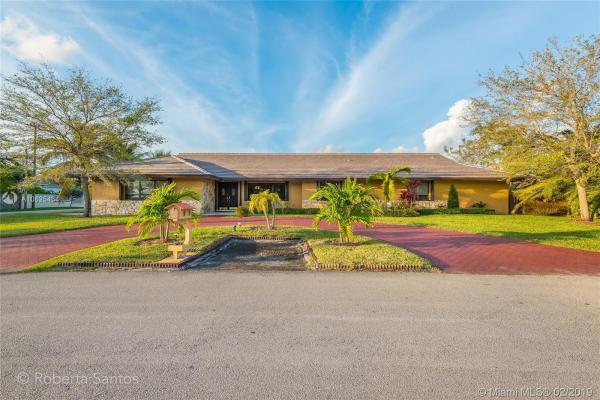 Summit Park Estates, 12251 SW 103rd Ter, The Crossings, Florida 33186, image 2