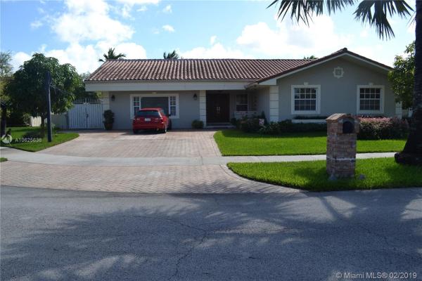 Loyola Estates, 10434 SW 21st Ter, University Park, Florida 33165, image 2