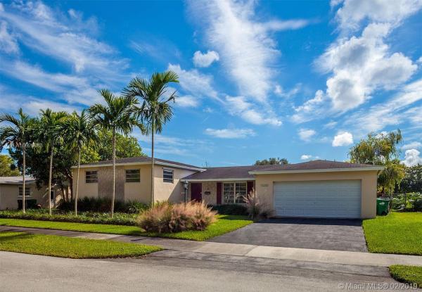 10250 SW 102nd Ter, The Hammocks, Florida 33176, image 2