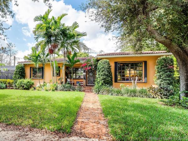 Country Club Estates, 364 Navarre Dr, Miami Springs, Florida 33166, image 2