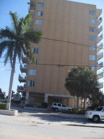 Caribbean Towers, 7545 E Treasure Dr #4I, North Bay Village, Florida 33141, image 2