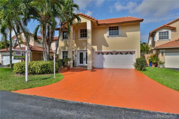 Vizcaya At The Hammocks, 15161 SW 113th St, The Hammocks, Florida 33196, image 2