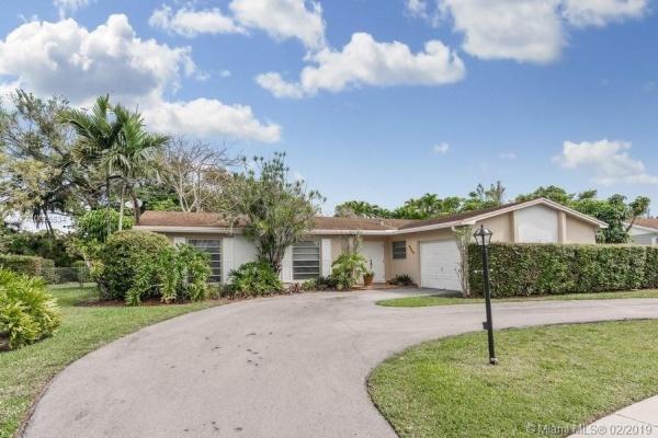 Kendale, 10555 SW 102nd St, Kendall, Florida 33176, image 2