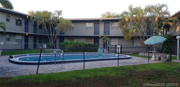 Villas Of West Bird, 3901 SW 112th Ave #33, University Park, Florida 33165, image 2