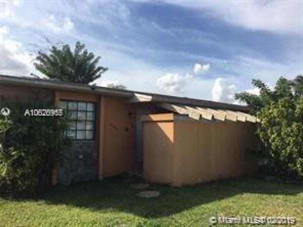 Chamberlain Courts, 20440 SW 122nd Ct, South Miami Heights, Florida 33177, image 2