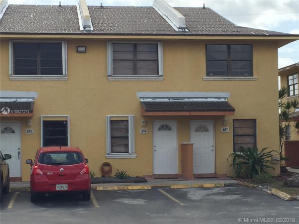 Las Villas De Valencia, 200 SW 113th Ave #107, Sweetwater, Florida 33174, image 2