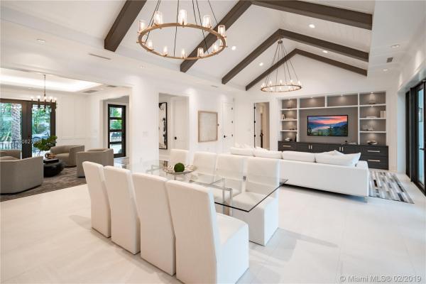 Coral Gables Country Club, 1549 San Rafael Ave, Coral Gables, Florida 33134, image 2