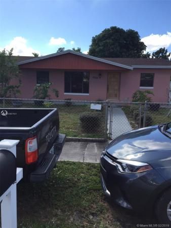 Carol City Gardens, 4520 NW 197th St, Miami Gardens, Florida 33055, image 2