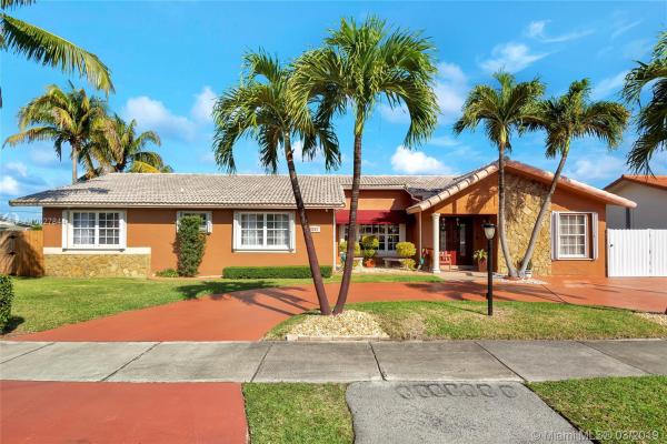 Golden Heights, 5203 SW 102nd Ct, Westwood Lakes, Florida 33165, image 2