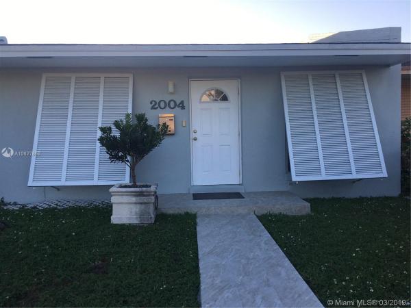 Green Glade Villas, 2004 SW 129th Pl, Tamiami, Florida 33175, image 2
