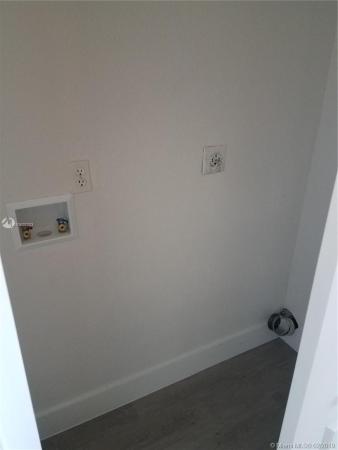 Woodgate East, 12732 SW 71st Ter #12732, Kendale Lakes, Florida 33183, image 2