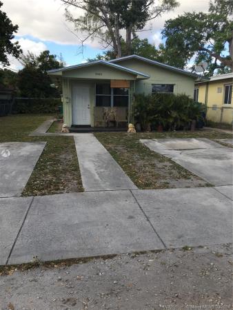 Seminole Lawn, 3365 NW 49th St, Brownsville, Florida 33142, image 2