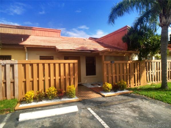 Tamiami Lakes Townhomes, 13547 SW 11th Ln 0, Tamiami, Florida 33184, image 2